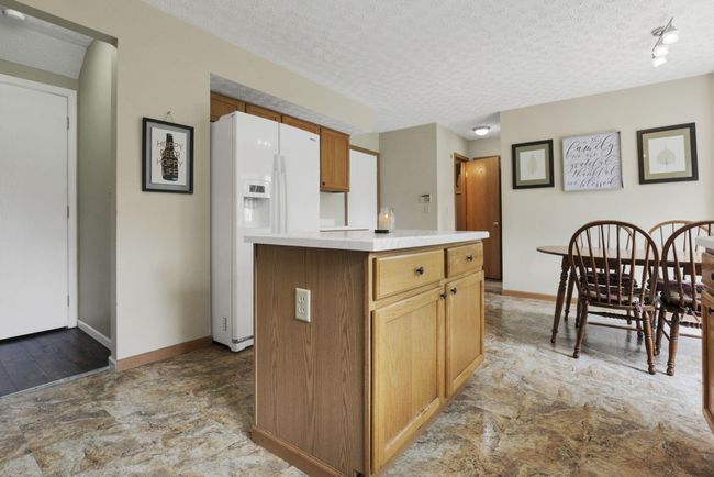 8537 Wildomar Ave, House other with 3 bedrooms, 3 bathrooms and null parking in Reynoldsburg OH | Image 16