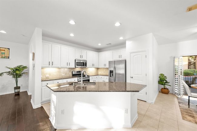 APT-44 - 11400 W Parmer Ln, Condo with 3 bedrooms, 3 bathrooms and 1 parking in Cedar Park TX | Image 7
