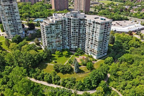 615-1 Rowntree Rd, Etobicoke, ON, M9V5G7 | Card Image