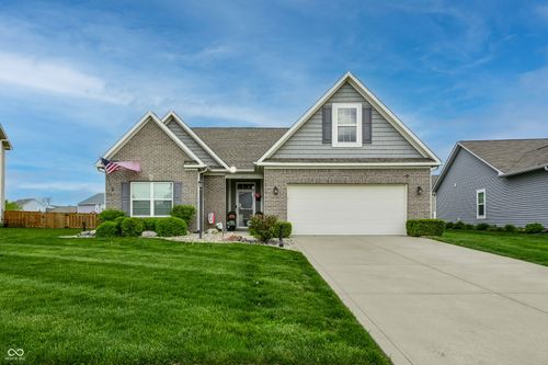 6432 W Waters Edge Ct, Greenfield, IN, 46140-5500 | Card Image