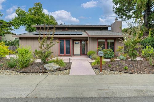 2217 Alameda Ave, Davis, CA, 95616-3007 | Card Image