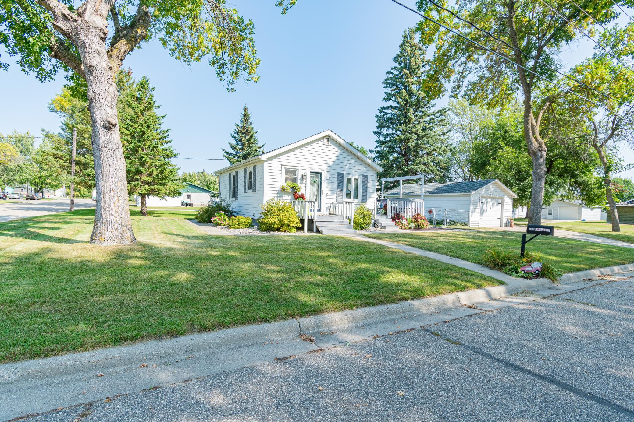 Roosevelt St, Alexandria, MN 56308