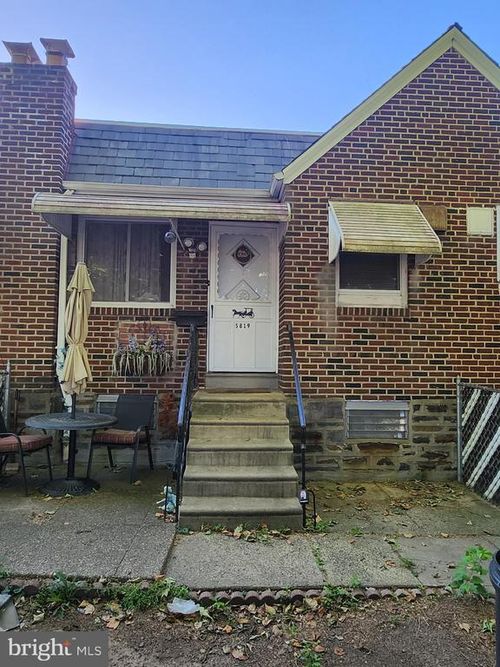 5819 Bustleton Ave, PHILADELPHIA, PA, 19149-3405 | Card Image