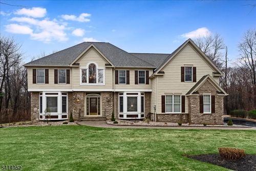 6 Mackenzie Ct, Sparta, NJ, 07871-3864 | Card Image