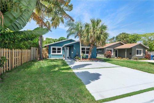 681 Ne 34th St, Oakland Park, FL, 33334-2845 | Card Image