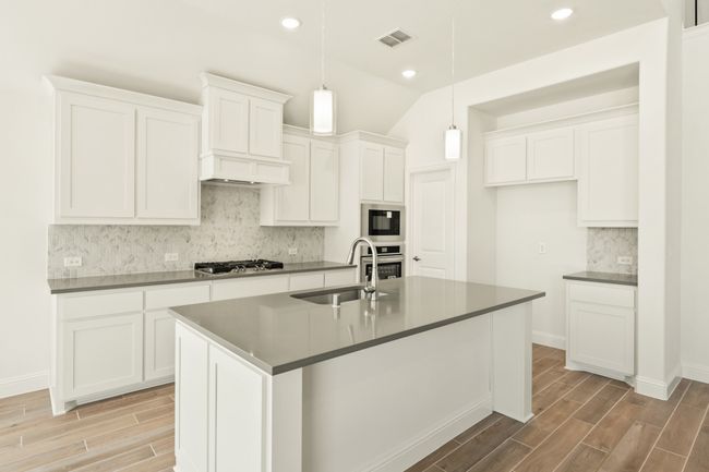 301 Mandarin Cir, House other with 5 bedrooms, 4 bathrooms and null parking in Wylie TX | Image 15