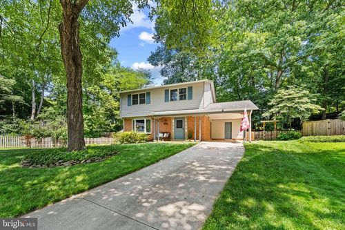 9809 Bacon Ct, FAIRFAX, VA, 22032-2801 | Card Image