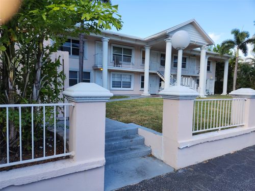 apt-2-4521 Ne 21st Ave, Fort Lauderdale, FL, 33308-4755 | Card Image