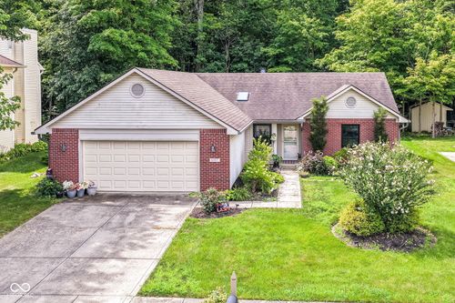 11157 Clearspring Way, Indianapolis, IN, 46239-8882 | Card Image