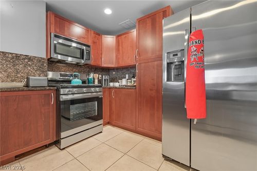 1114-150 Las Vegas Blvd N, Las Vegas, NV, 89101-2935 | Card Image