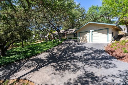 5270 Alamo Ave, Atascadero, CA, 93422-3512 | Card Image