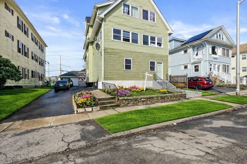 33 Woodford St, Worcester, MA, 01604-5524 | Card Image