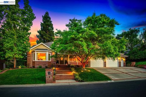 859 Gray Fox Cir, Pleasanton, CA, 94566-6947 | Card Image