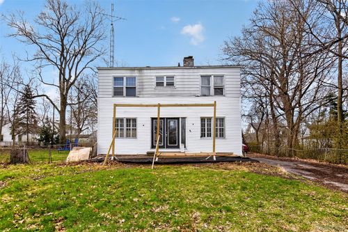 454 E Atherton Rd, Flint, MI, 48507-2735 | Card Image