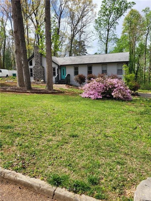 5027 Post Road Ct, Stone Mountain, GA, 30088-2033 | Card Image