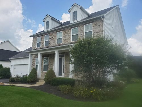 2261 Woodstock Ave, Lewis Center, OH, 43035-7632 | Card Image