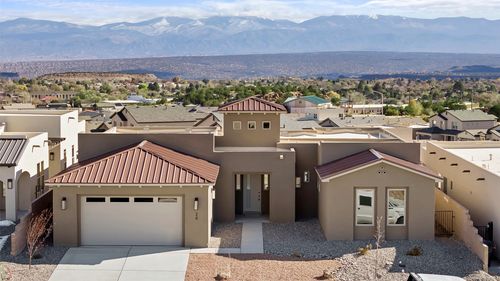20 Confianza St, Los Alamos, NM, 87547-3472 | Card Image