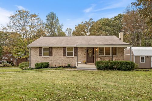 106 Barcelona Ct, Ashland City, TN, 37015-4700 | Card Image