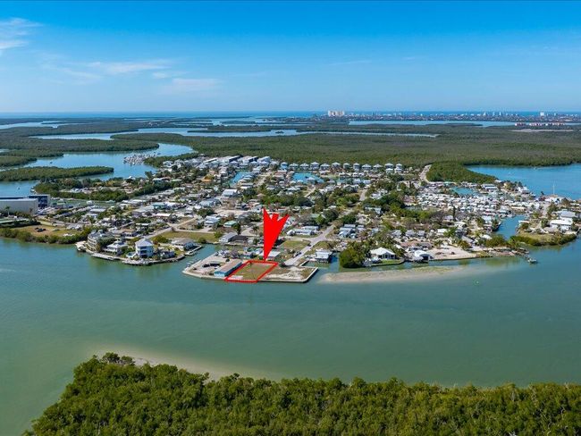 108 East Ct, Home with 0 bedrooms, 0 bathrooms and null parking in GOODLAND FL | Image 11