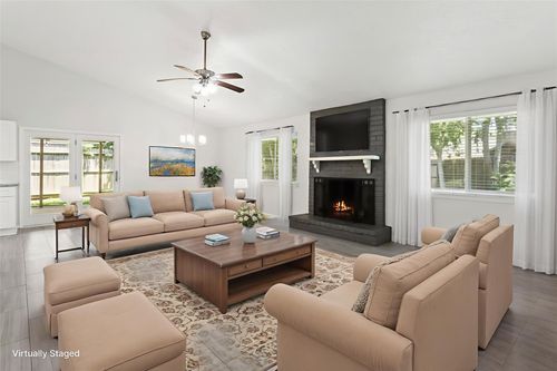 16915 Stardale Ln, Friendswood, TX, 77546-4244 | Card Image