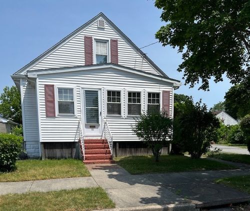 24 Metcalf St, New Bedford, MA, 02745-2558 | Card Image
