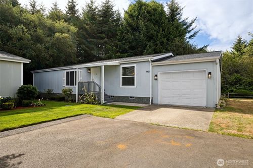 9421 21st Ave E, Tacoma, WA, 98445-5508 | Card Image