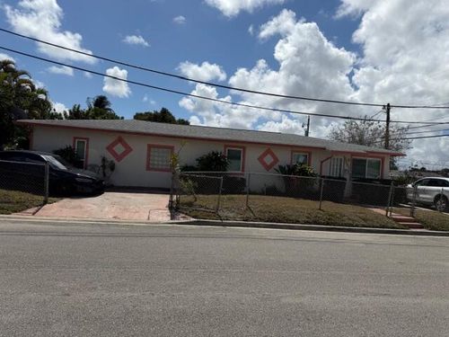 1585 W 36th St, Riviera Beach, FL, 33404-2009 | Card Image