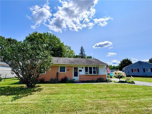 34 Tamarack Dr, New Hartford, NY, 13413-1215 | Card Image