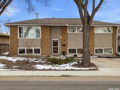 19 Dixon Crescent, Regina, SK, S4N1V3 | Card Image