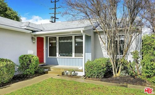 16857 Halper St, Encino, CA, 91436-1007 | Card Image