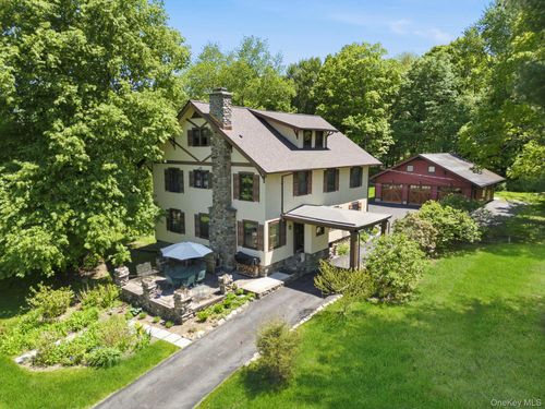 8 Elmer Galloway Rd, Katonah, NY, 10536-3219 | Card Image