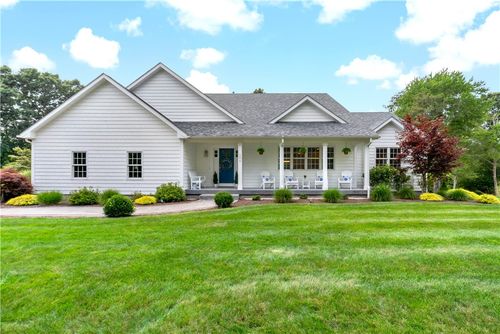 206 Poppasquash Rd, Bristol, RI, 02809-1004 | Card Image