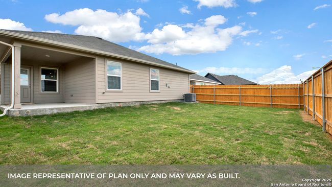 427 Hodges Street, House other with 4 bedrooms, 3 bathrooms and null parking in Maxwell TX | Image 27