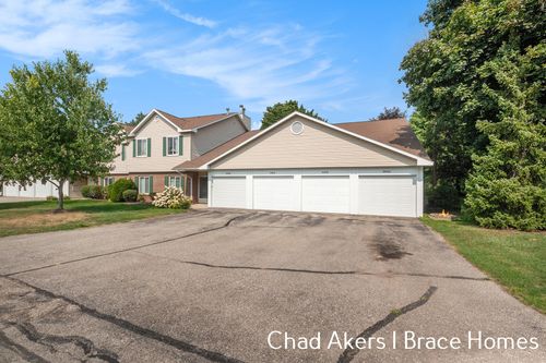3100 Windcrest Ct Ne, Grand Rapids, MI, 49525-4586 | Card Image