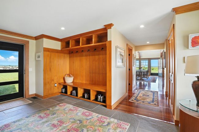 18 Spruce Gate Rd, House other with 5 bedrooms, 4 bathrooms and null parking in Chilmark MA | Image 7