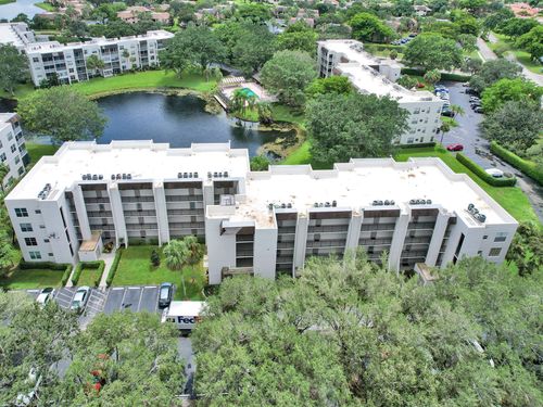 201-9480 Poinciana Pl, Davie, FL, 33324-4887 | Card Image