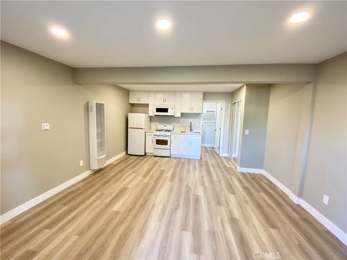 506-506 Raymond Ave, Glendale, CA, 91201-2560 | Card Image