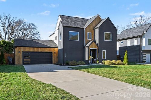 5024 Double Lakes Dr, Charlotte, NC, 28212-2172 | Card Image