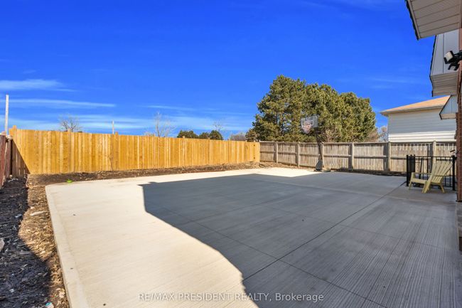 118 Charters Rd, House other with 5 bedrooms, 4 bathrooms and 2 parking in Brampton ON | Image 38