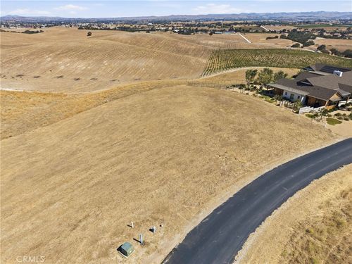 3633 Michele Cir, Paso Robles, CA, 93446-7064 | Card Image