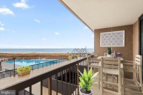 210 Georgetowne House Rd, BETHANY BEACH, DE, 19930-8061 | Card Image
