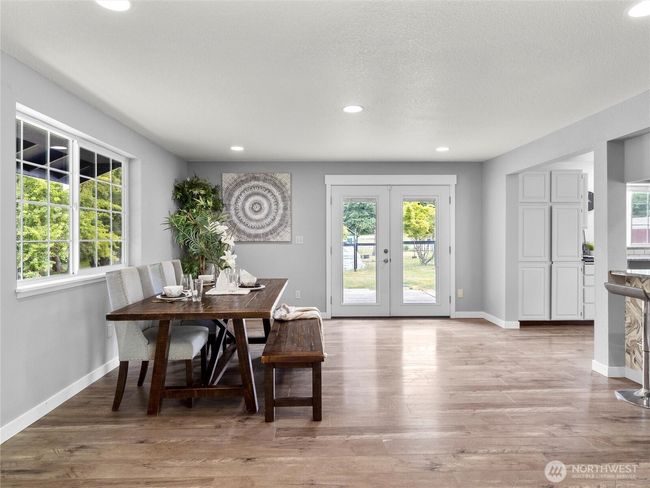 Dining space off kitchen. | Image 10
