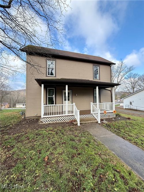 1002 Jefferson St, Bergholz, OH, 43908-8014 | Card Image