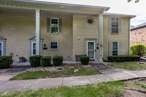 5516 Greenview Dr, Indianapolis, IN, 46220-5741 | Card Image