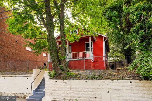 4239 Edson Pl Ne, WASHINGTON, DC, 20019-8023 | Card Image