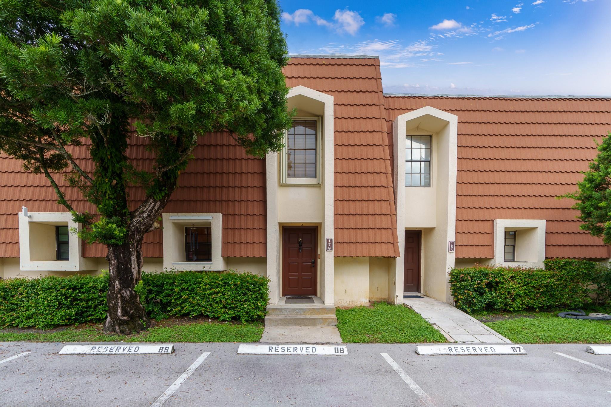 115th Ter, Plantation, FL 33325