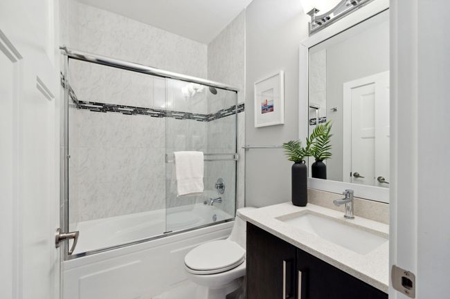 2 - 452 E 16th Avenue, Home with 4 bedrooms, 3 bathrooms and 2 parking in Vancouver BC | Image 12