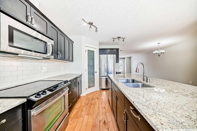 212 Autumn Green Se, House other with 3 bedrooms, 3 bathrooms and 2 parking in Calgary AB | Image 8