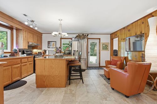150 Toms Creek Rd, Linden, TN, 37096-5055 | Card Image