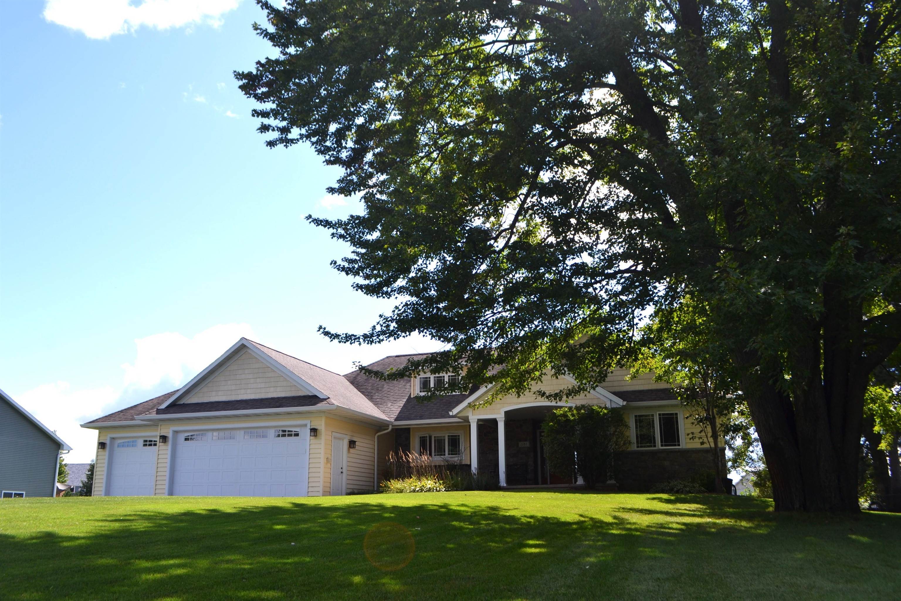 Burton Ave, Kronenwetter, WI 54455